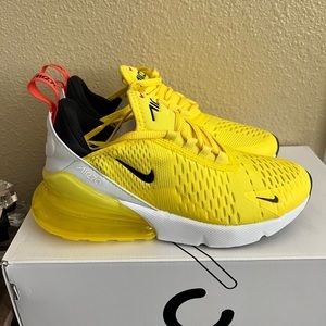 Nike Air Max 270 Women Size 6